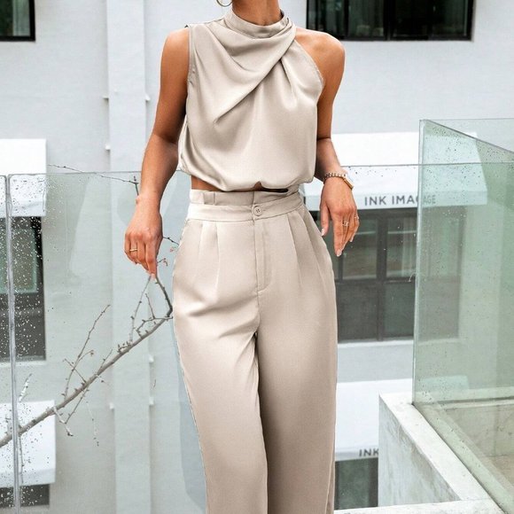 Chic Coord Set  Mock Neck Top & Wide Leg Pants - Picture 3 of 4